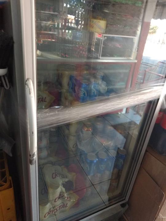 Foto 2 de 18 — Setor de bebidas é isolado em supermercados de Boa Esperança do Sul